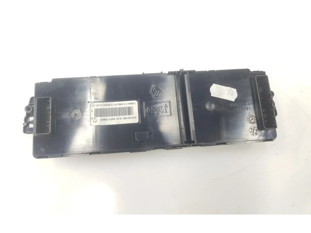 Блок управления климат-контролем 275100018R, 275100018R   Renault Fluence
