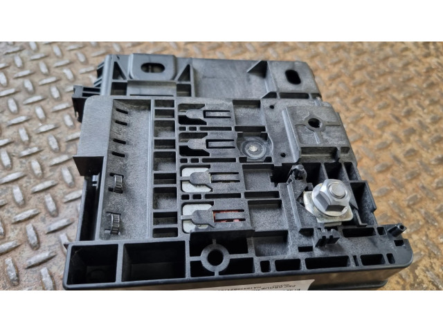 Блок предохранителей  LX6T14D068, LX6T14D068NAB   Ford Escape IV    