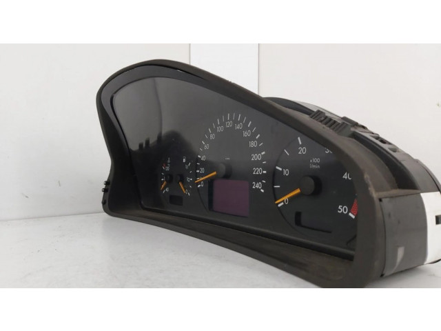 Přístrojová deska  Mercedes-Benz E W210 2001 88311281, 87001357  