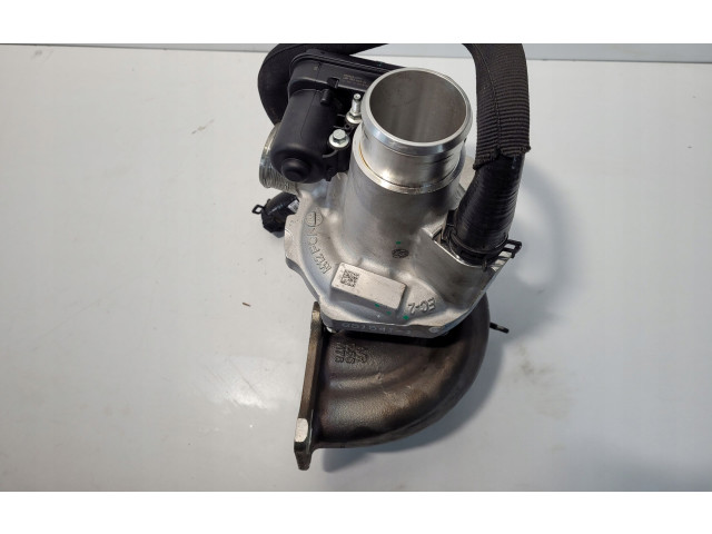 Vstřikovací lišta 00500549450   Jeep Cherokee  pro benzínový motor 2.0  