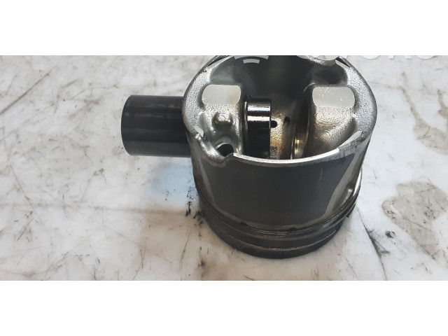 Píst 8372T, 9R2   Audi A6 S6 C7 4G     