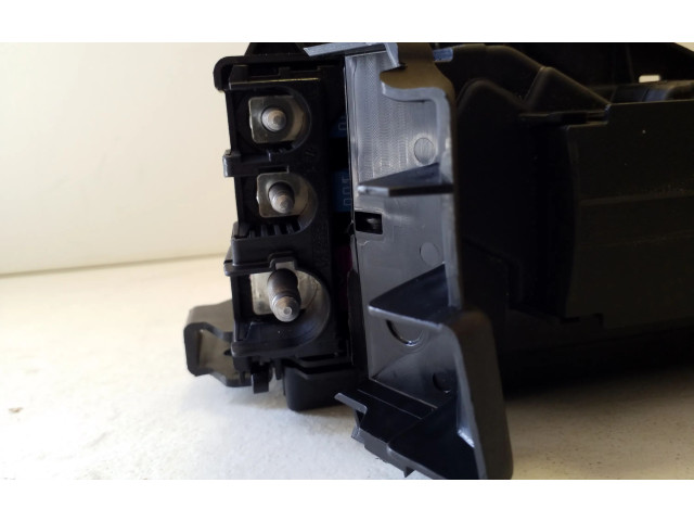   Pojistková skříňka A2065409901   Mercedes-Benz GLC C254 2024