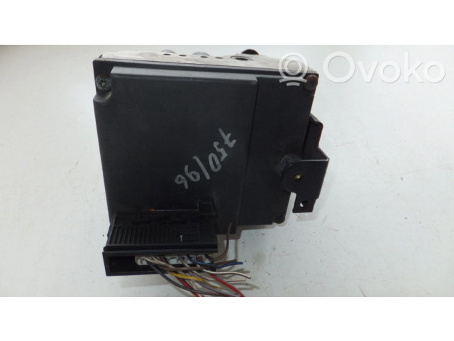 Jednotka ABS 0265217000, 1090910   BMW 7 E38 1996