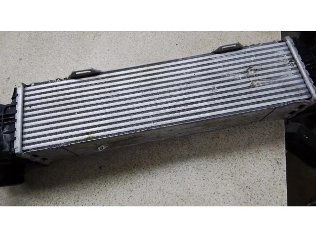 Интеркулер  8576509   BMW 5 G30 G31 0.0