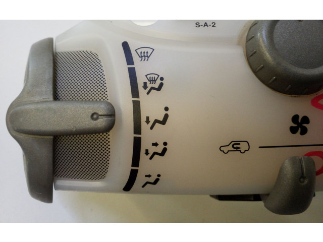 Блок управления климат-контролем 559000H020, P69610001A62T66   Toyota Aygo AB10