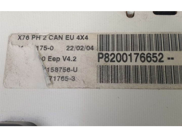Přístrojová deska  Renault Kangoo I 2005 8200176652  
