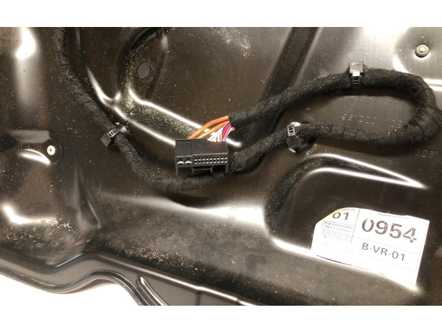 Ручка стеклоочистителей 981220108   Volkswagen PASSAT B6