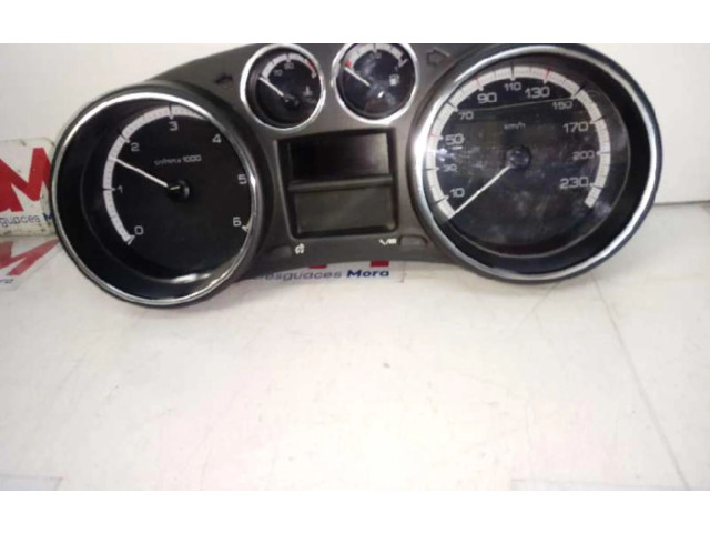 Přístrojová deska  Peugeot 308 SW  2011 96666490  