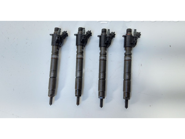 Vstřikovač 31272767, 0445116036   Volvo V70  pro naftový motor 2.4  