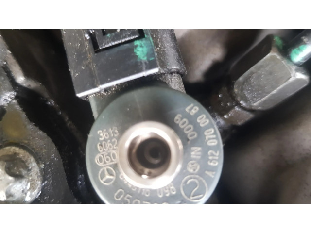 Vstřikovač A6120700087   Jeep Cherokee III KJ  pro naftový motor 2.8 ENR 