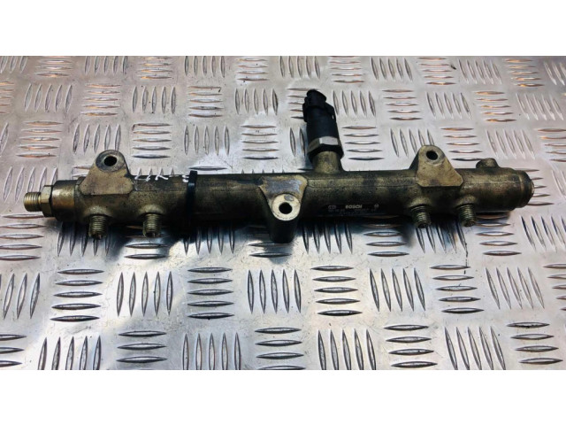 Vstřikovací lišta 0445214041   Chrysler Voyager  pro naftový motor 2.5 ENJ/ENC 