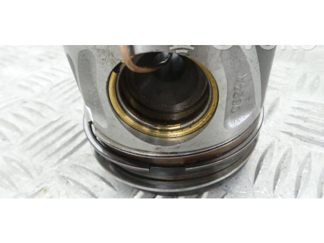 Píst A6510302517, 143110076411X   Mercedes-Benz CLA C117 X117 W117    OM 651.930 