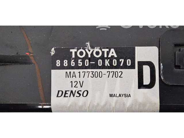 Přístrojová deska  Toyota Hilux (AN10, AN20, AN30) 2010 MA1773007702, MA1773007702  