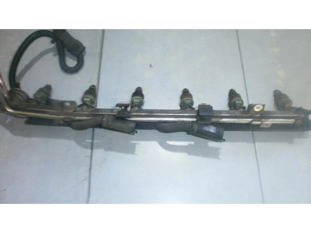 Vstřikovací lišta 0280150415   BMW 5 E39  pro benzínový motor 2.5  