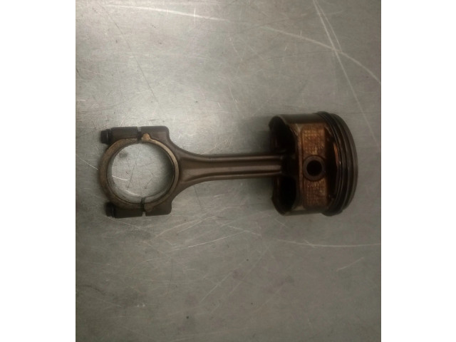 Píst 89017472   Hummer H2     