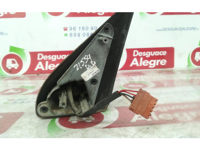 Zpětné zrcátko  Peugeot 106     