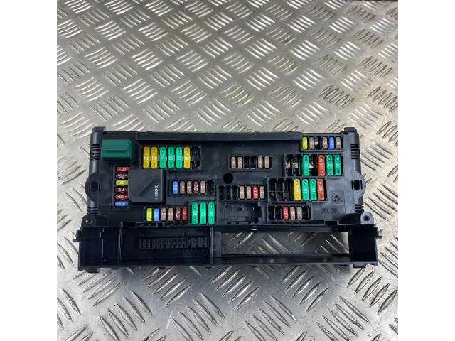 Блок предохранителей 1670487   BMW X4 F26    