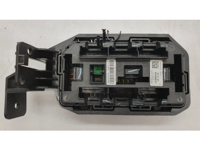 Блок предохранителей  9316568   BMW X6 F16    