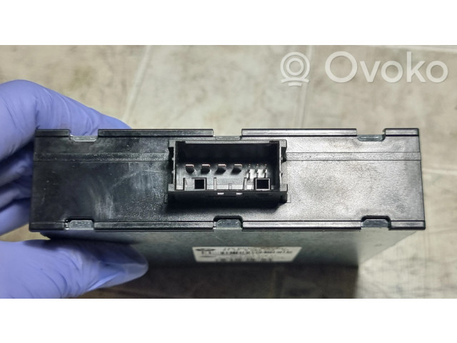 Блок управления коробкой передач 6142925320801, 8ES00947921   BMW X1 E84