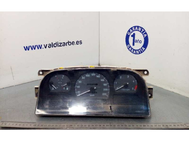 Přístrojová deska  SsangYong Musso 2002 8020105110  