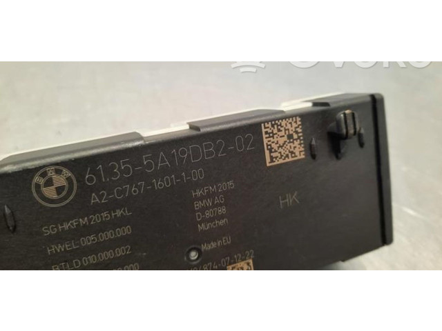 Vstřikovací lišta 61355A19DB202   BMW i4     