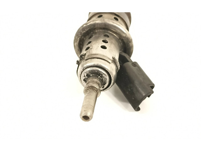 Vstřikovač 9813930180   Peugeot 3008 II    YH01 