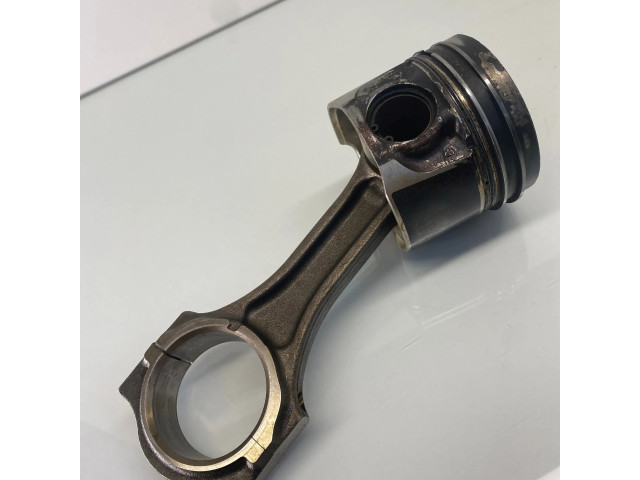 Píst R2AA   Mazda 6  pro naftový motor 2.2 R2AA 