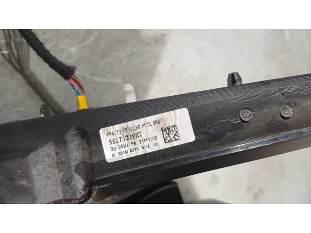 Zpětné zrcátko  Peugeot 2008 I 2020  98271329XT  