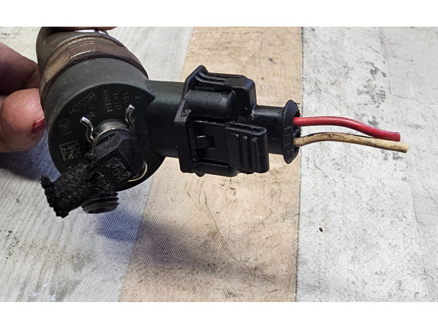 Vstřikovač 0445110227   Toyota Auris 150     