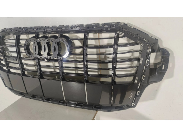 Передняя решётка Audi Q7 4M 2015- года 4M0853651AF, 4M0853651AH      