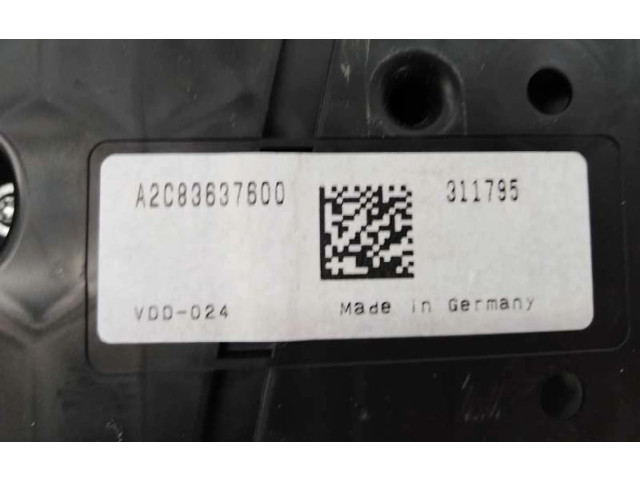 Přístrojová deska  Skoda Octavia Mk3 (5E) 2015 5E0920861D, A2C83637600  