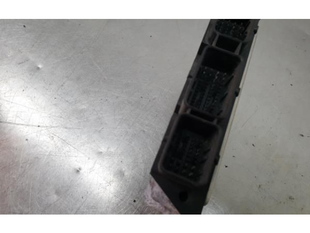 Блок управления двигателя 0281011549, 8200370779   Renault Megane II