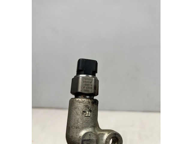 Vstřikovací lišta 8945860010, 238100R020   Toyota Auris 150     