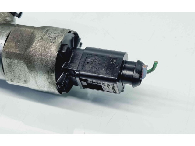 Топливная рампа 03L130089B   Seat Altea XL  
