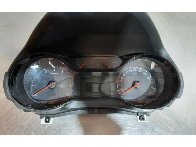 Přístrojová deska  Opel Corsa F 2020 9831576180  