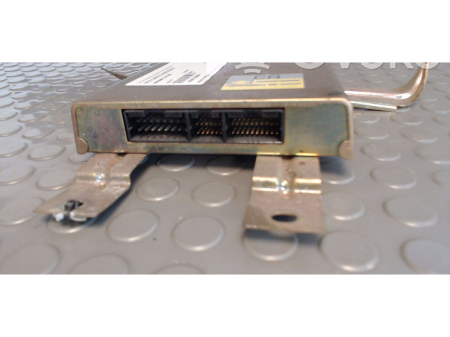 Блок управления двигателя 2260462C01   Nissan NX 100