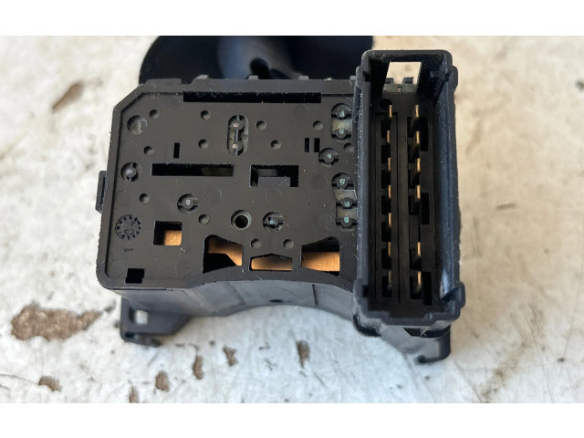 Ручка стеклоочистителей 8200070265, 34481001AM   Renault Trafic II (X83)