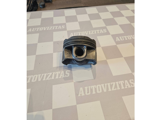  Поршень с шатуном B48 8678934  BMW 5 G30 G31  