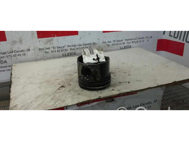Píst    Peugeot 206  pro Jiný motor 1.6 9HZ 