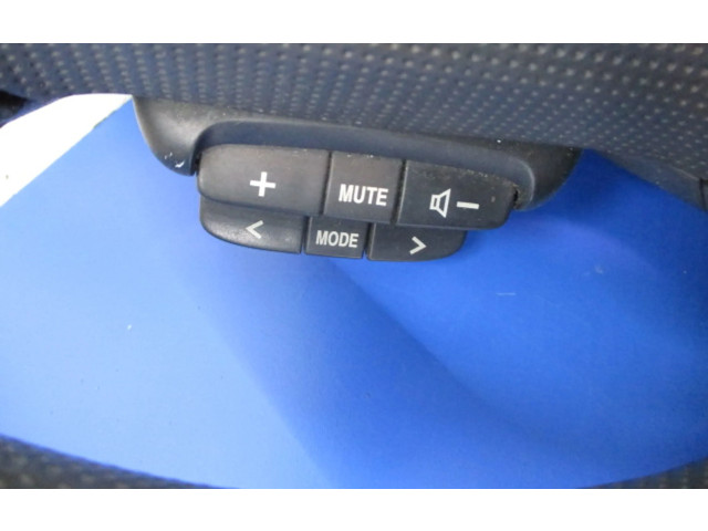 Volant Suzuki Liana 2004   