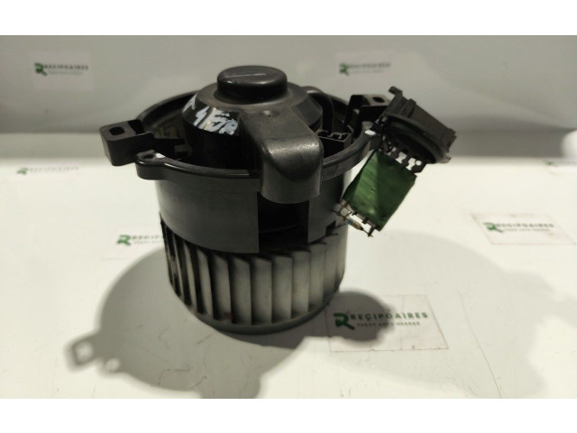 Вентилятор печки    173.60069.02, 1736006902   Smart ForFour I