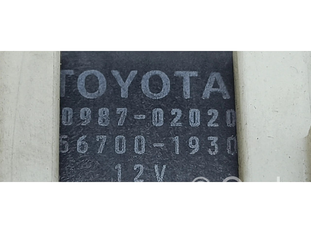 Блок предохранителей 8273050100, 0J210474   Lexus LS 430    