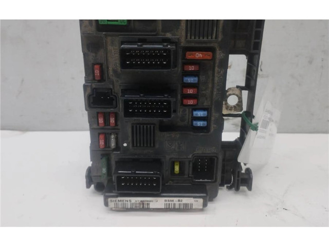 Блок предохранителей  U118470002J, 0090012   Peugeot Partner    