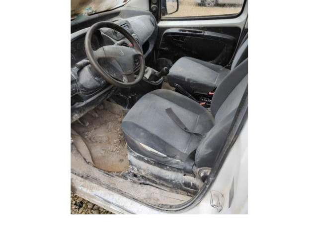   Pojistková skříňka 01372879080, 01372879080   Peugeot Bipper 2013