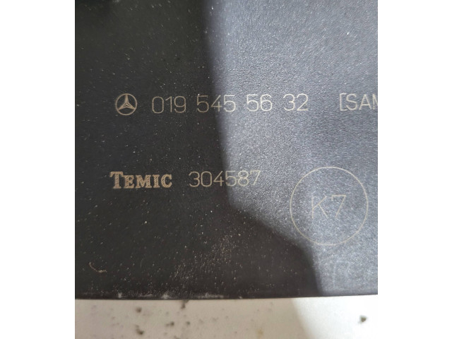 Vstřikovač 0195455632, 304587   Mercedes-Benz E W210     