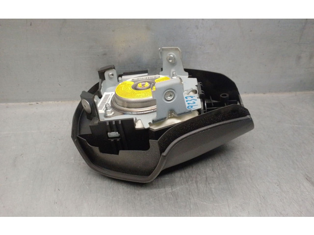 Подушка безопасности водителя C23557K00   Mazda 5