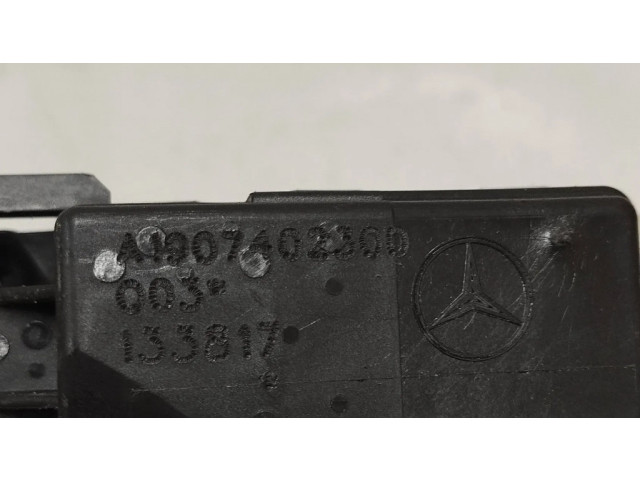 Zámek zadních dveří A1907402300   Mercedes-Benz AMG GT R190 C190 2017