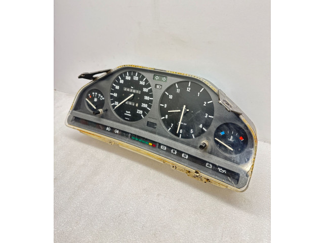 Přístrojová deska  BMW 3 E30 1991 1385364  