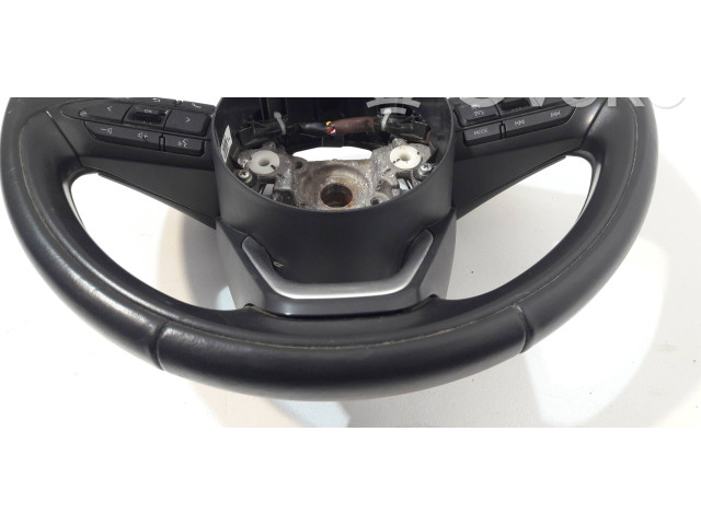 Volant Toyota Yaris XP210 2021   