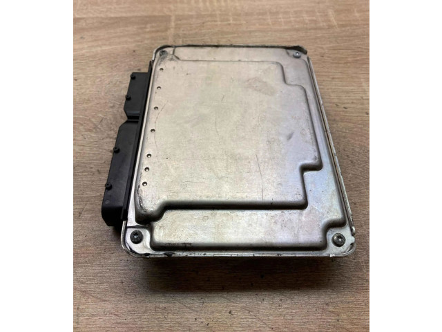 Řídící jednotka 038906019NA, 0281011822   Volkswagen Sharan 2001